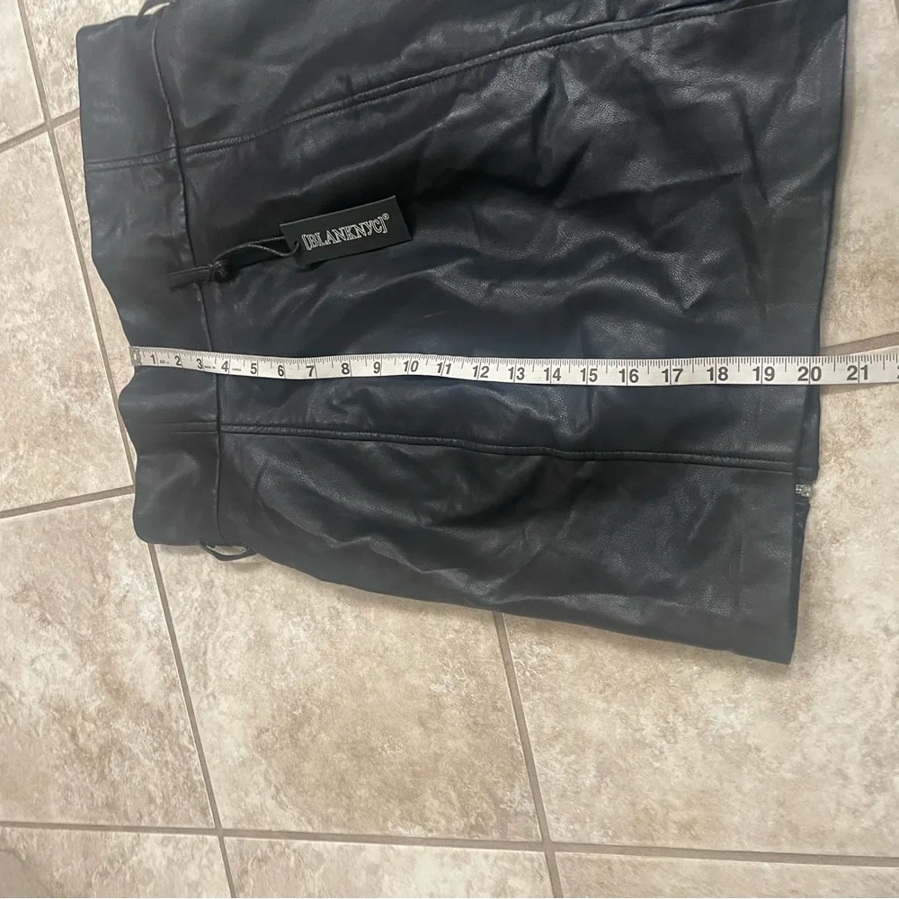 NEW BLANK NYC Blank NYC Faux Leather‎ Front Zip Mini Skirt Size 28
